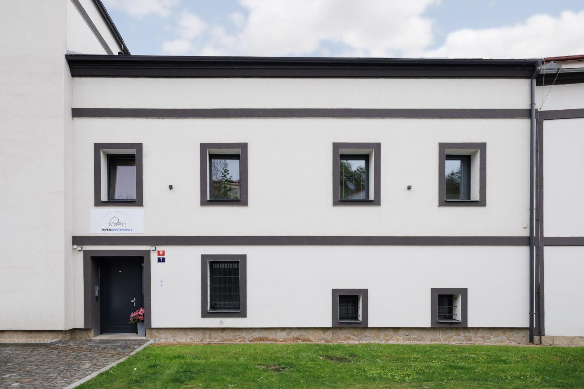 River Apartments Mlada Boleslav Exterior photo